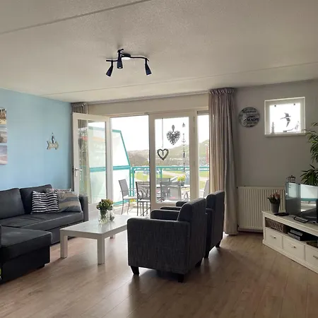 121 Ferienhaus Julianadorp